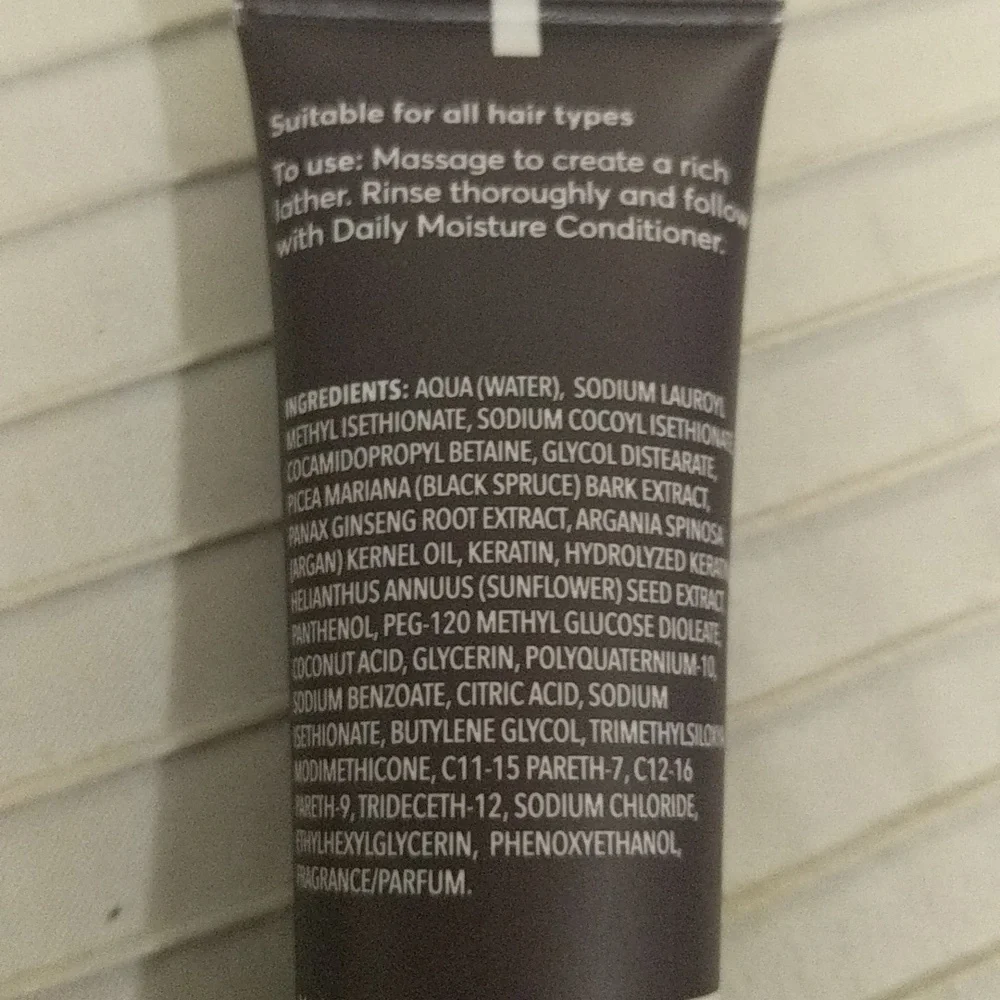 NWT Daily Moisture Shampoo